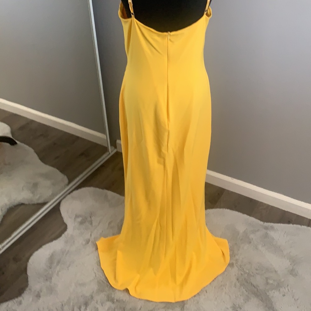Dress - Picture 6 of 10